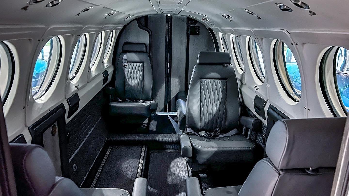 KING AIR 200 INTERIOR